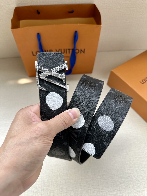 激安ルイヴィトンベルト着用イメージ